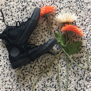 converse chuck taylor high-top all black shoes